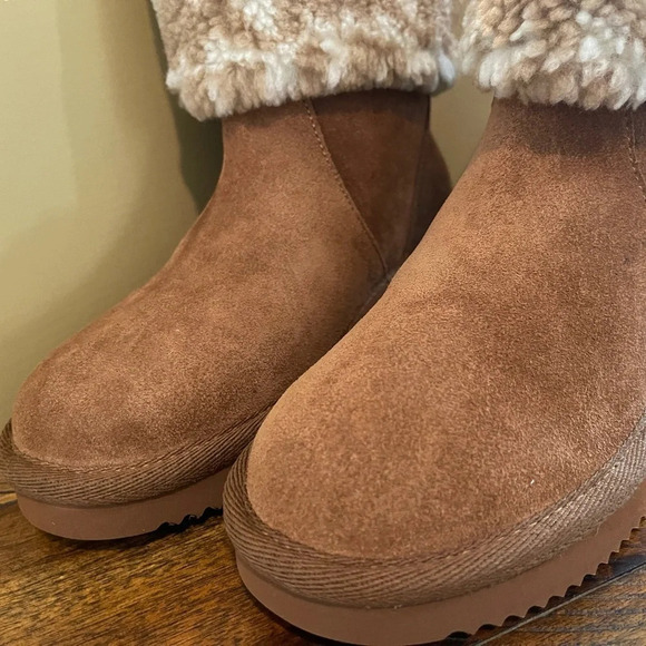 MICHAEL KORS Logo Sherpa and Suede Boot size 5 - Picture 6 of 10